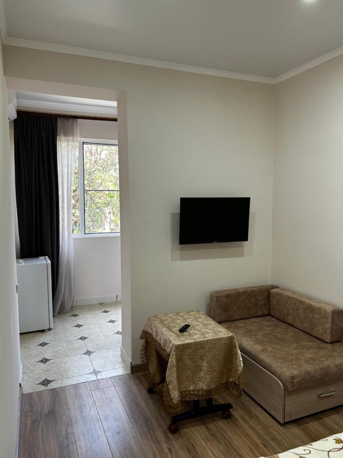 Na Shapsug Guest House 加格拉 外观 照片